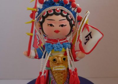 Estampes de bonne augure et figurines, artisanat folklorique et esprit du nouvel an